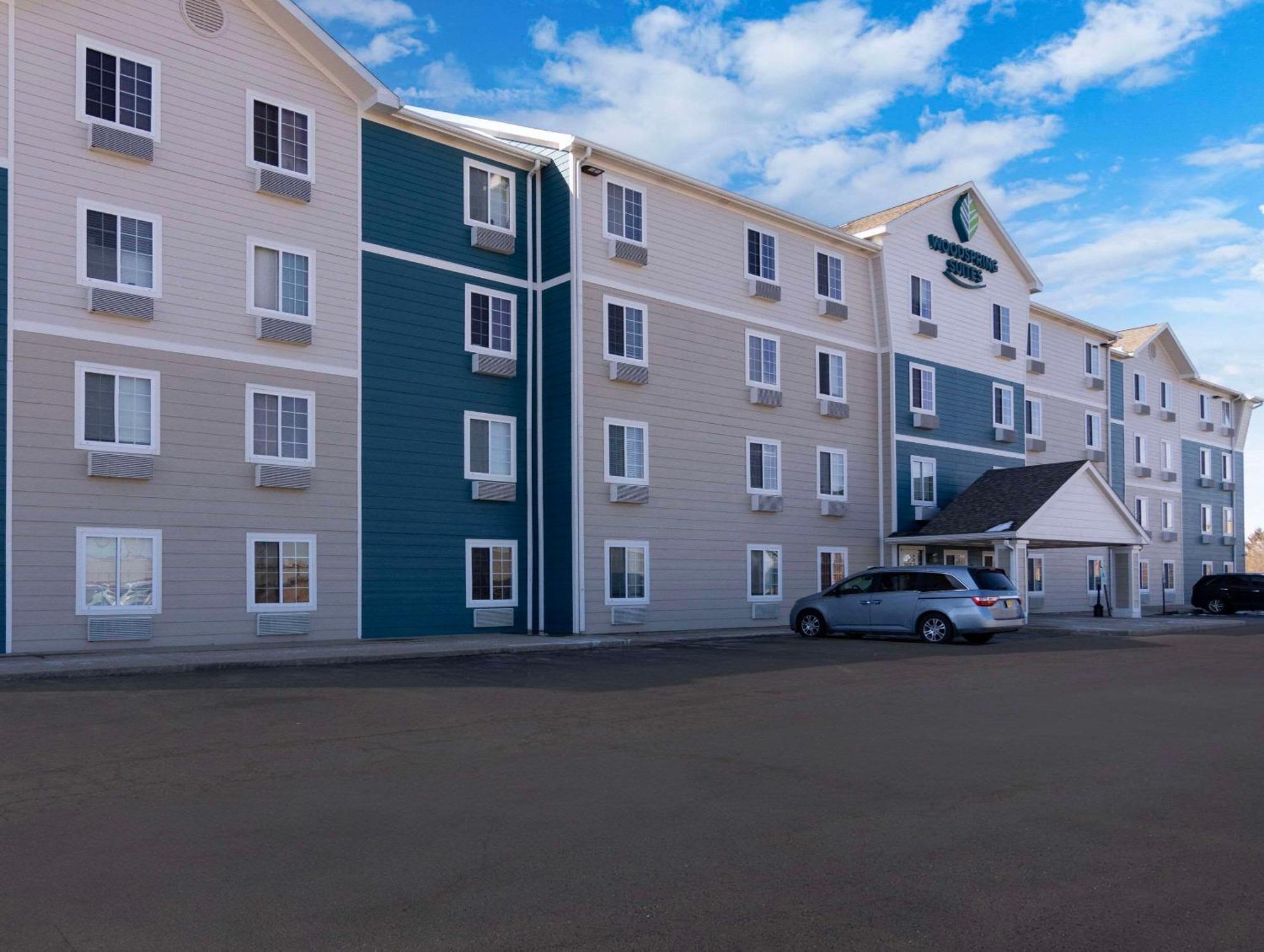 Woodspring Suites Champaign Near University Экстерьер фото