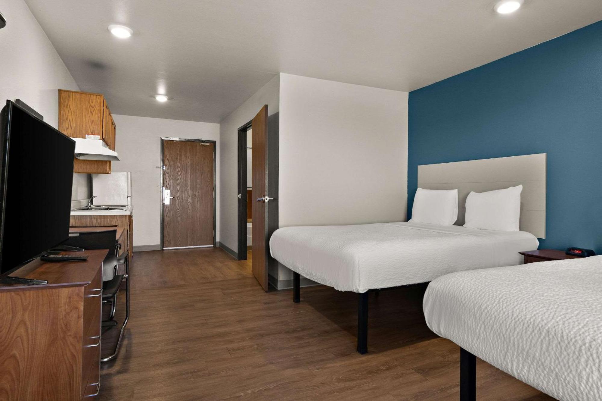 Woodspring Suites Champaign Near University Экстерьер фото
