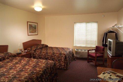 Woodspring Suites Champaign Near University Номер фото